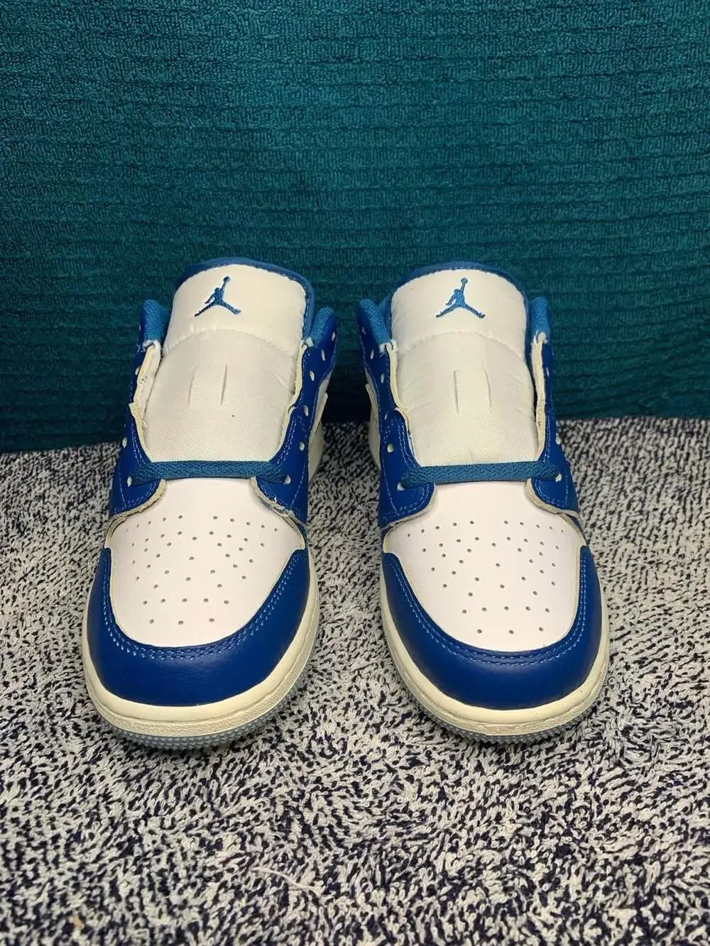 Nike Air Jordan 1 Low SE(GS) White/Industrial Blue Youth Size 5.5, Women Size 7